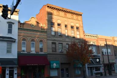 Main picture of 117 N Main St