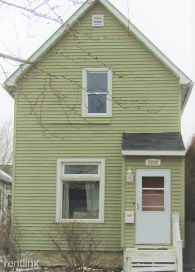 Main picture of 2804 Harriet Ave