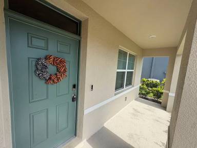 Main picture of 1558 Tali Ln