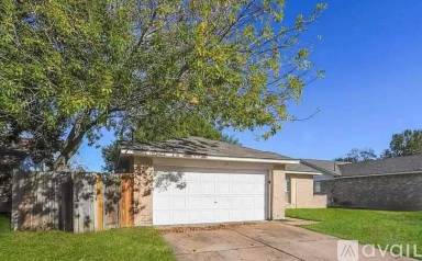 Main picture of 20250 Telegraph Square Ln