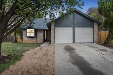 Main picture of 7402 Lazy Creek Dr