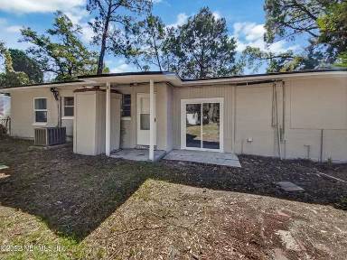 Main picture of 3547 Centerhill Dr N
