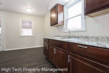 Main picture of 13320 West Ave