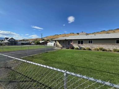 Main picture of 2701 Rock Island Rd