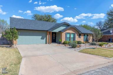 Main picture of 1701 Pemelton Dr