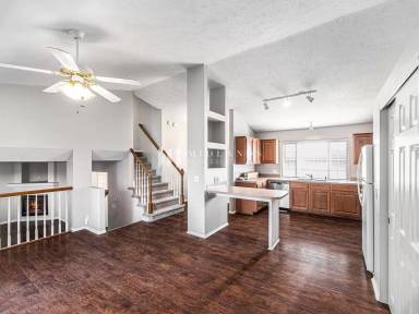 Main picture of 4219 N 171st Ave