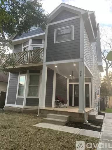 Main picture of 34 S Tuxedo St