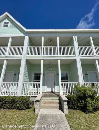 Main picture of 3330 Franklin Square Ln