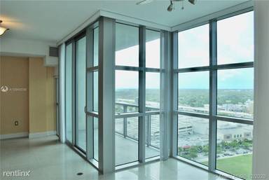 Main picture of Four Midtown