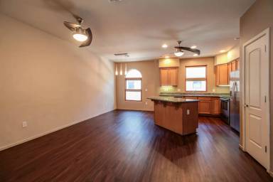 Main picture of 2433 E Blue Diamond Dr