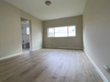 Main picture of 4620 Irving St