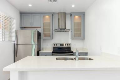Main picture of View Off 7 4538 8 Pl