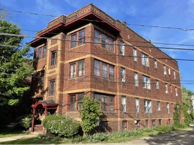 Main picture of 103 S Portage Path - 7
