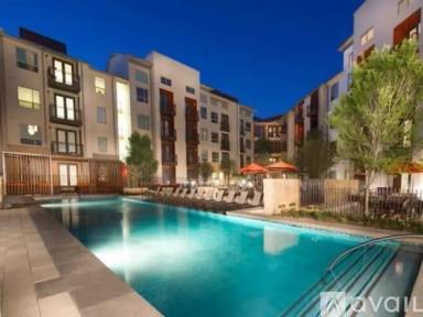 Main picture of 7209 N Lamar Blvd