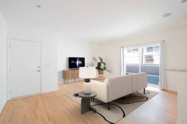 Main picture of 1220 N Formosa Ave
