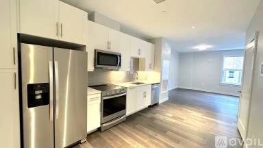 Main picture of 136 Babcock St