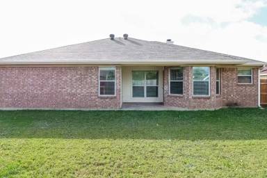 Main picture of 1012 SW Hillside Dr