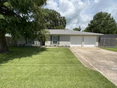 Main picture of 5113 Bayou Dr