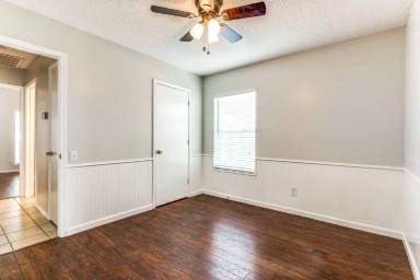 Main picture of 5907 Berwick Ct