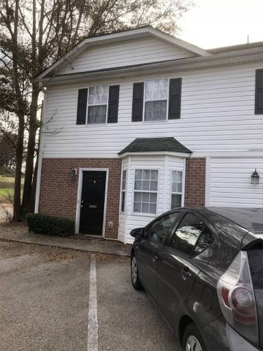 Main picture of 213-1A East Wilson Street