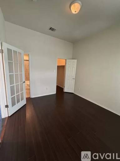 Main picture of Villas on Travis