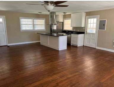 Main picture of 1907 Groveland Rd