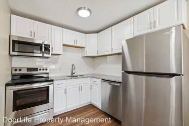 Main picture of 335 Lancaster Ave