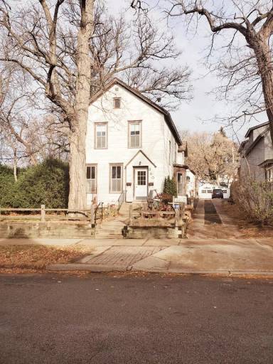 Main picture of 360 Maple St