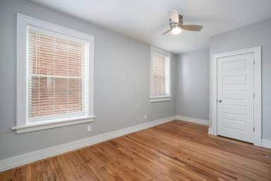 Main picture of 4933 Devonshire Ave