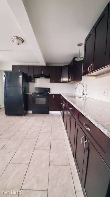 Main picture of 70 Hamilton Ave