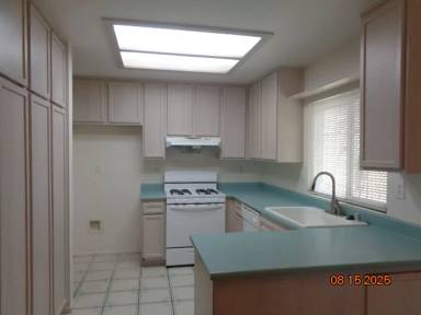 Main picture of 3207 Rodney St