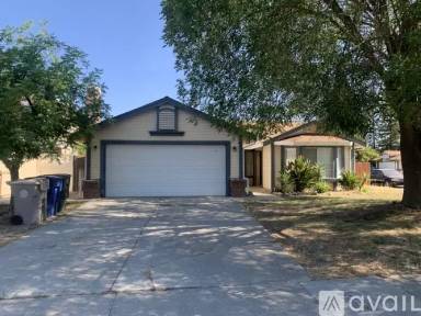 Main picture of 961 Dondra Way