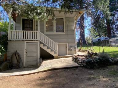 Main picture of 202 Prospect St