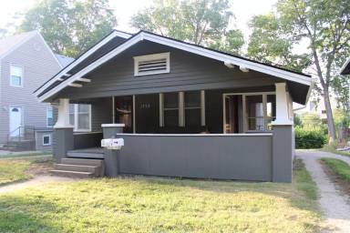 Main picture of 1732 Laramie St