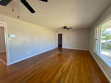 Main picture of 204 36th St