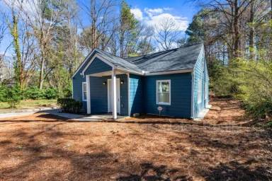 Main picture of 2604 Hood Ave NW