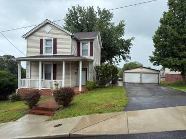 Main picture of 308 Monroe St
