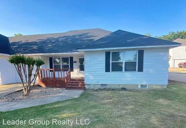 Main picture of 301 E Modoc Ave