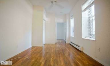 Main picture of 437 E 12th St
