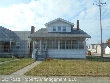 Main picture of 725 Ridgelawn Ave