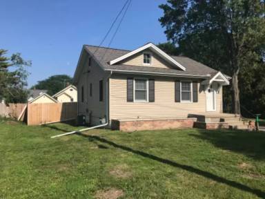 Main picture of 209 S Woodbridge St