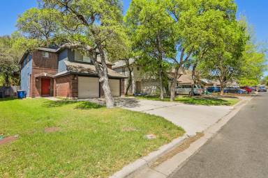 Main picture of 9616 Nightjar Dr