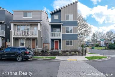 Main picture of 1931 SW Latitude Way