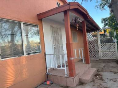 Main picture of 982 S Myrtle Ave