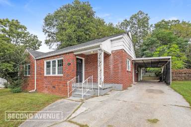 Main picture of 820 Slaton St