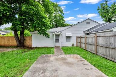 Main picture of 7353 Miami Ave