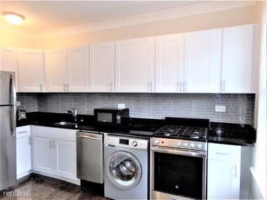 Main picture of 2129 N Dayton St