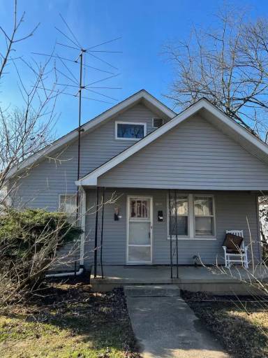 Main picture of 1202 S Park Ave