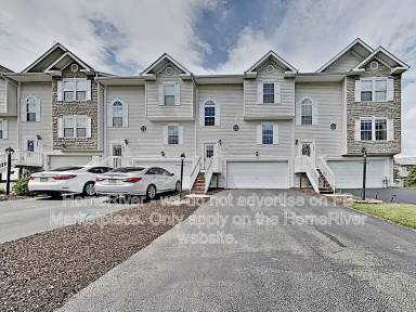 Main picture of 516 Ten Point Ln Cranberry Township, PA 16066-4452