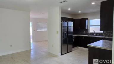 Main picture of 2728 SW 5th St